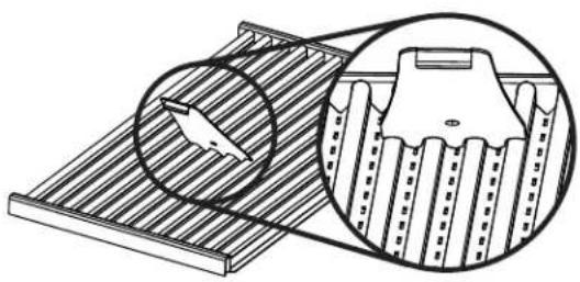 CHAR BROIL Performance 440 B - ARANHAS E TEIAS DENTRO DO QUEIMADOR - 4