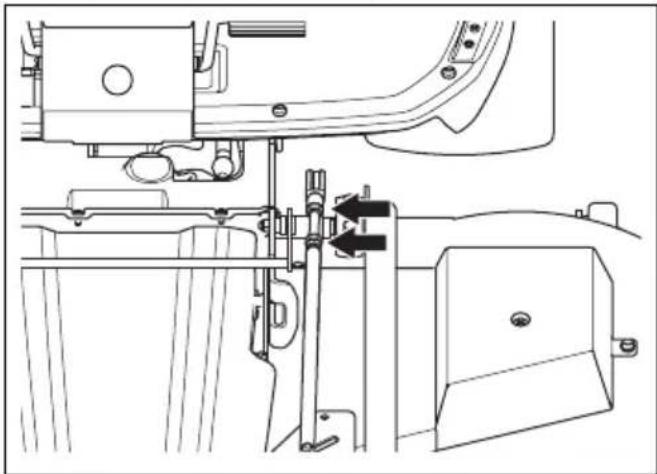 HUSQVARNA P 524X EFI - So stellen Sie die Fluchtung des Mähdecks (C112, C122, R137) ein - 4