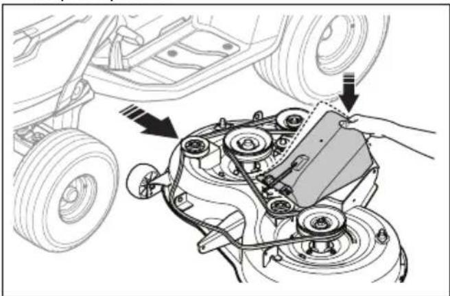 HUSQVARNA TC 114 - Pour retirer et installer le carter de coupe - 8
