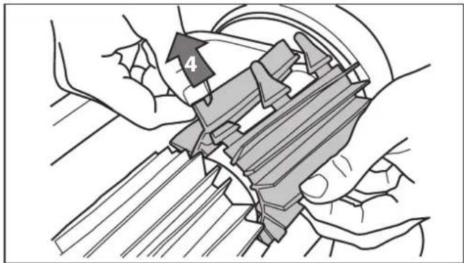 POLARIS PHENOM iQ+ - To replace a worn brush: - 4