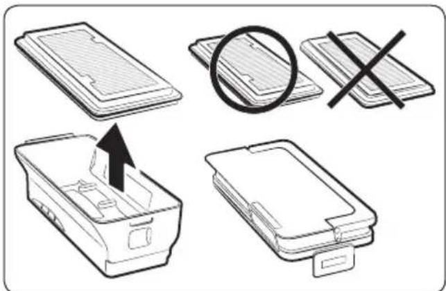 SAMSUNG Jet Bot VR30T85513B - Vider et nettoyer le réservoir de poussière - 4