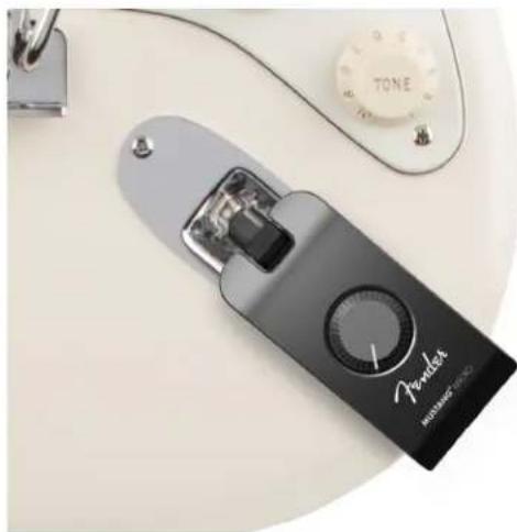 FENDER Mustang Micro - 6