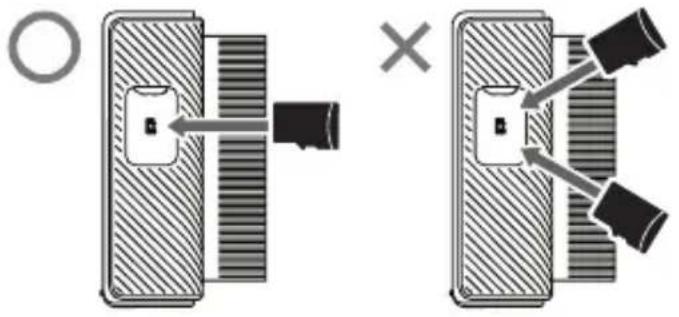 PIONEER VREC-170RS - Die microSD-Karte einlegen - 1