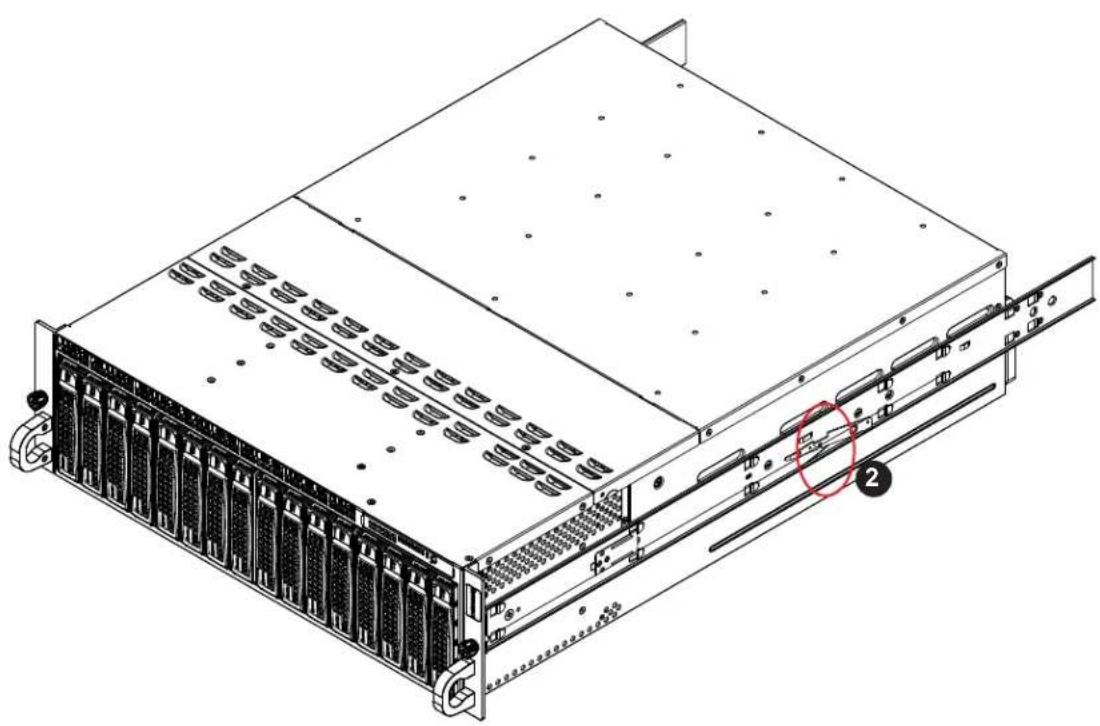 Supermicro SuperServer 5039MP-H8TNR - 移除機架上的機箱 - 1