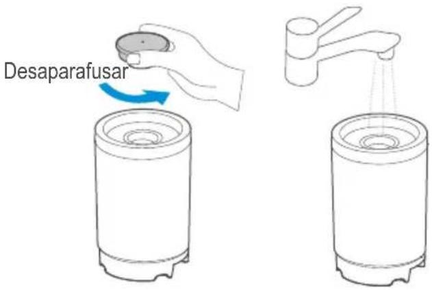 MIDEA X8 - Encher o tanque de água limpa - 4
