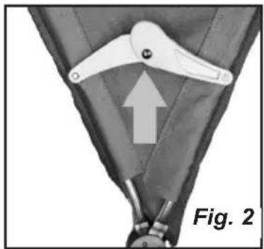 Gaggle Jamboree 6 - To engage Front Canopy lock: - 2