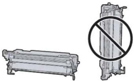OLIVETTI PG L2535 - Placer le tambour à plat sur une surface propre et plane. - 1