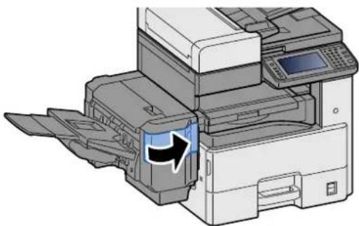 OLIVETTI d-Copia 255MF - Refermer le capot de l'agrafeuse. - 1