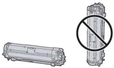 OLIVETTI PG L2540 plus - Placer le développeur avec la cartouche de toner à plat sur une surface propre et plane. - 1