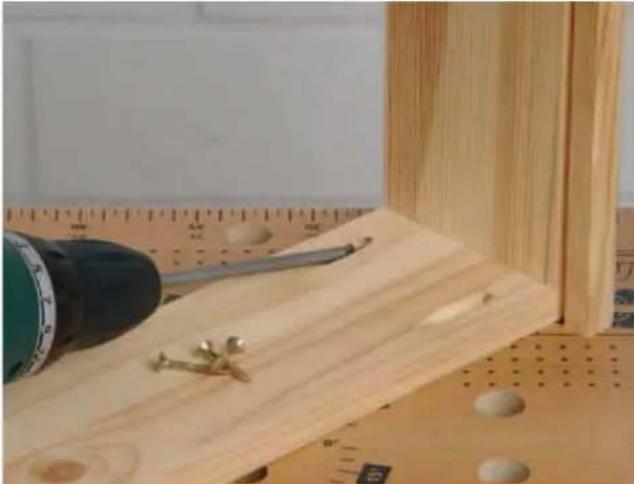WOLFCRAFT 4642 - Effectuer des réparations avec l'“Undercover Jig“ - 2