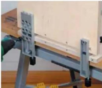 WOLFCRAFT 4642 - L'assemblage d'angle avec le guide de perçage universel - 6