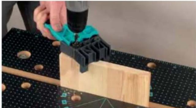 WOLFCRAFT 4642 - L'assemblage d'angle : le perçage de la joue latérale sur chant avec guide - 2
