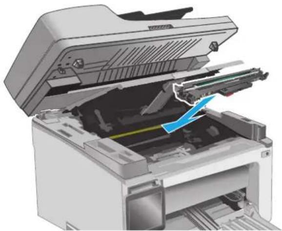 HP LaserJet M130MFP - 清除碳粉盒区域中的卡纸 - 5