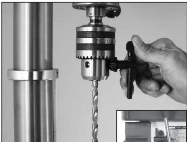 RIKON 30-212VS - INSTALLATION ET ENLÈVEMENT DE BITS DE FORAGE - 1