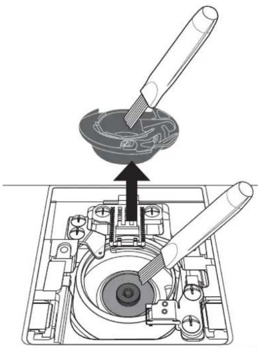 SINGER Featherweight C240 - Replacing the Stitch Plate - 2