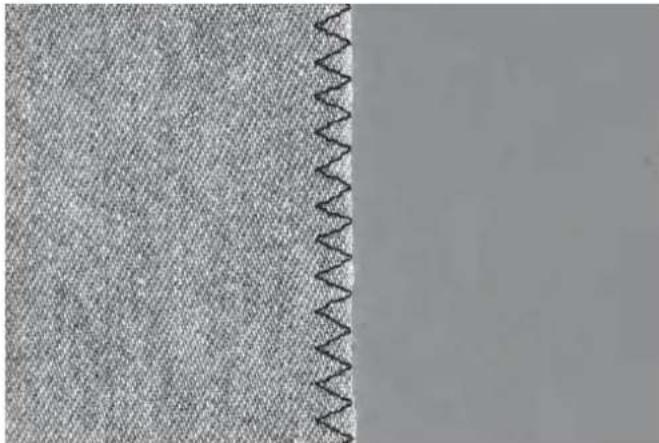 SINGER Featherweight C240 - Multi-Step Zigzag Stitch - 1