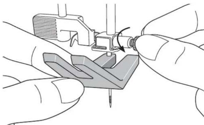 SINGER Featherweight C240 - Cambiar la aguja - 1