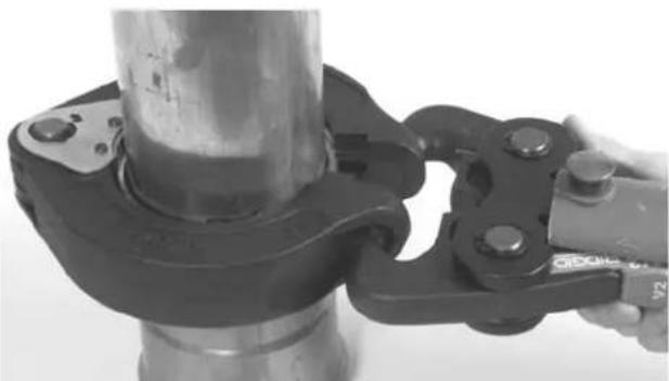 RIDGID ProPress V2 - Sellado de una conexión empleando un aro y un accionador - 4