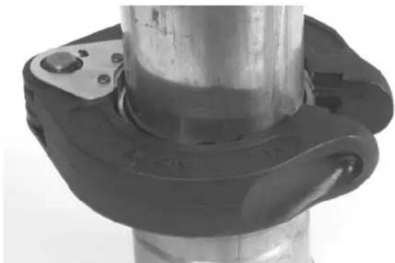 RIDGID ProPress V2 - Pressing the Connection with a Ring and Actuator - 1