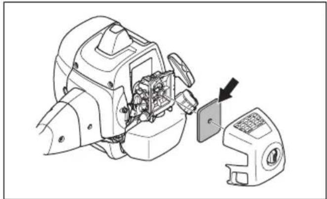MCCULLOCH CS 330 - Pulizia e ispezione del filtro dell'aria - 1