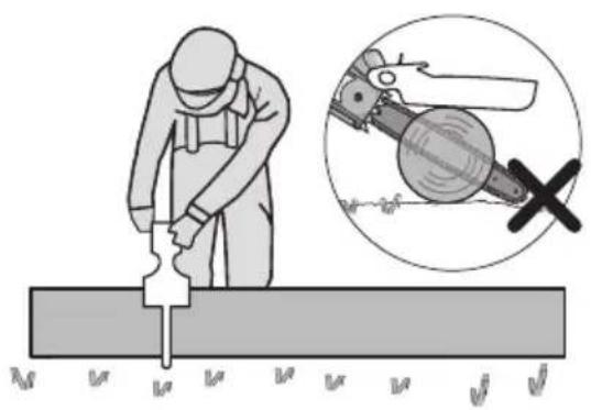KRESS KG343E.9 - Bucking a log - 1