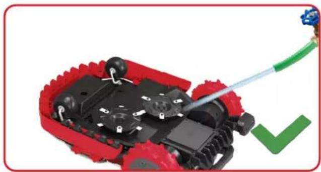 KRESS Mission KR236E - Clean the contact pins and the charging strips - 2