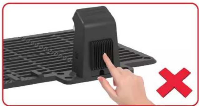 KRESS Mission KR233E - Mission™ RTK ^n can be charged manually. - 3