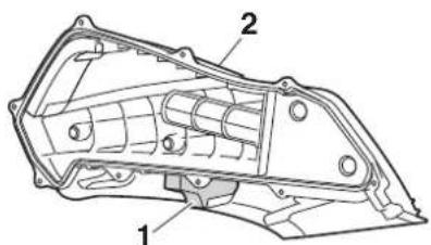 YAMAHA XMAX300 (2023) - Remplacement de l'élément de filtre à air et de l'élément de filtre à air secondaire et nettoyage de l'élément de préfiltre à air - 5