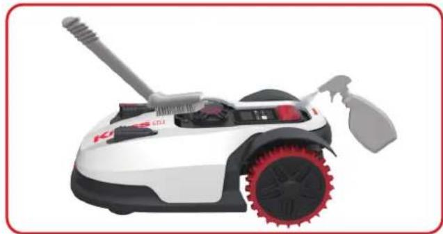 KRESS Mission 1000 KR121E - Maak de contactpinnen en de laad strips schoon - 1