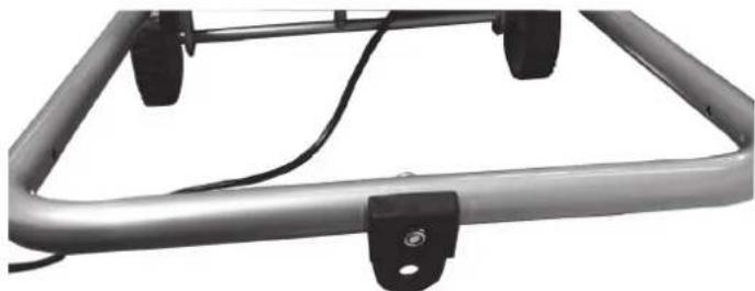Earthwise SN71018 - INSTALLING CENTER HANDLE - 1