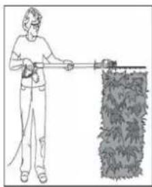 Earthwise CVP41810 - USING THE POLE HEDGE TRIMMER - 2
