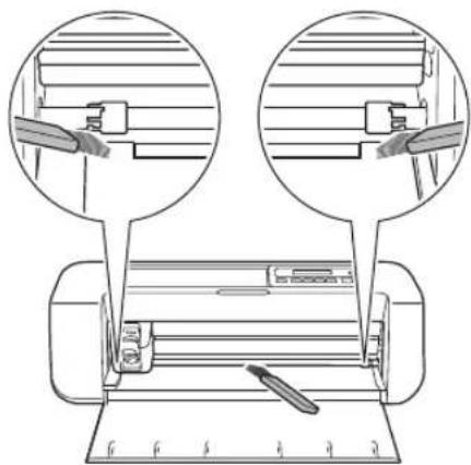 BROTHER DC200ULE - ■Nettoyage du porte-lame - 7