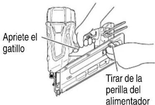 METABO NR1890DCST - Nunca deje la clavadora con la alimentación activada. Esto podría resultar en un accidente. - 2