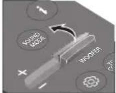 SAMSUNG HW-C460G - Vloženie batérií pred použitím dial'kového ovládania (2 batérie AAA) - 1