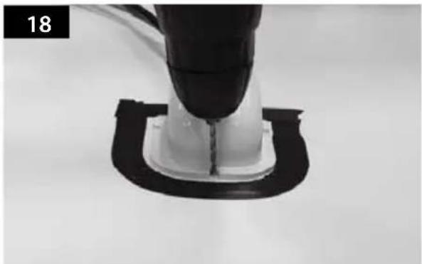 Selfsat Snipe Dome - SNIPE DOME Installation on the car roof (same for all 4 mounting plate edges) - 18