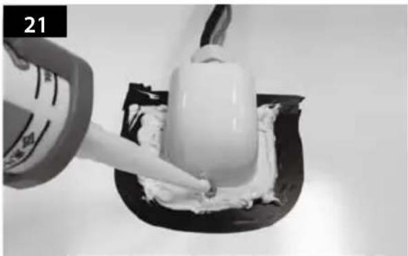 Selfsat Snipe Dome - SNIPE DOME Installation on the car roof (same for all 4 mounting plate edges) - 21
