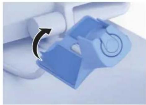 GEBERIT AquaClean Cama - Richiudere il serbatoio dell'acqua con il coperchio per far sì che non vi entrino impurità. - 4