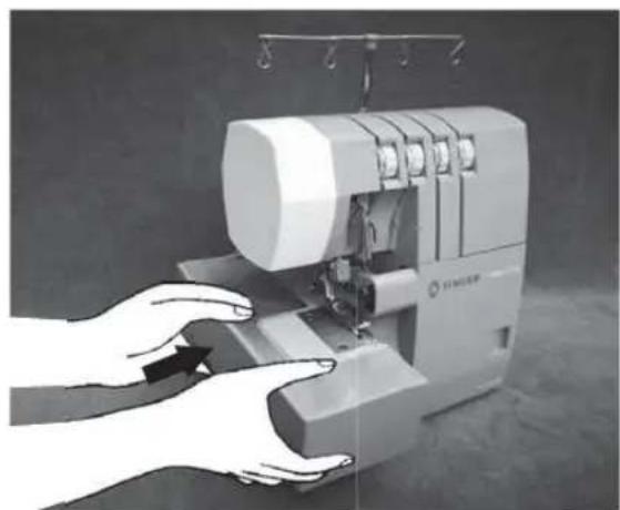 SINGER Heavy Duty HD0400S - To replace the cloth plate - 4