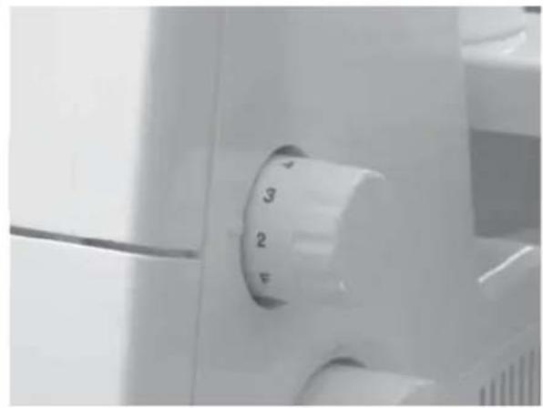 SINGER Heavy Duty HD0400S - Width Adjustment with Adjustment Knob - 1