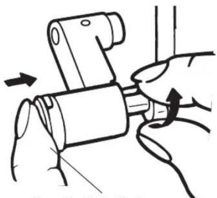 SINGER Heavy Duty HD0400S - To place movable knife in working position - 2