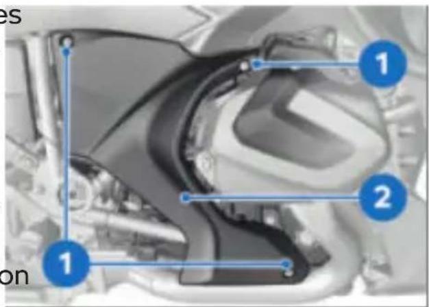BMW R 1250 RT (2023) - Charger la batterie débranchée - 1