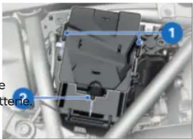 BMW R 1250 RT (2023) - La batterie n'est pas raccordée correctement - 1