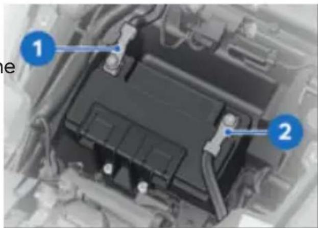 BMW K 1600 GTL (2023) - La batterie n'est pas raccordée correctement - 1