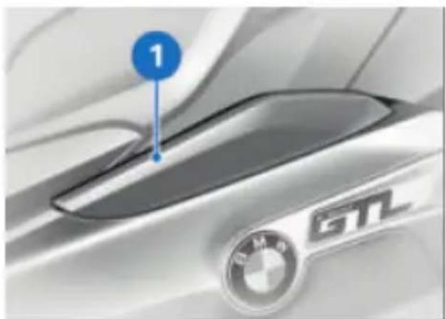 BMW K 1600 GTL (2023) - Commander le chauffage de selle du passager - 6