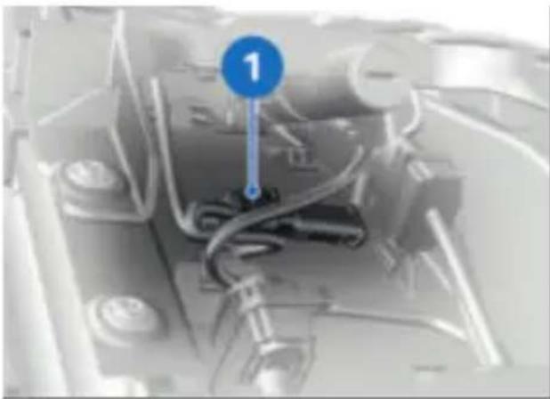 BMW S 1000 RR (2023) - Sous la coque de selle passager - 1