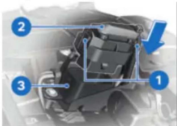 BMW S 1000 RR (2023) - Fixer la prise de diagnostic - 1