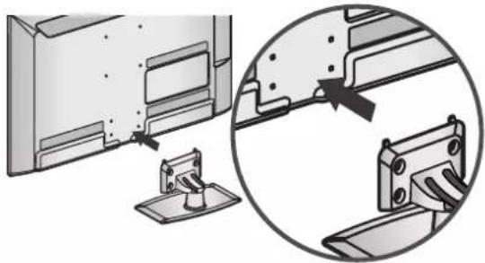 LG 47LE4600 - INSTALLATION DU SOCLE - 13