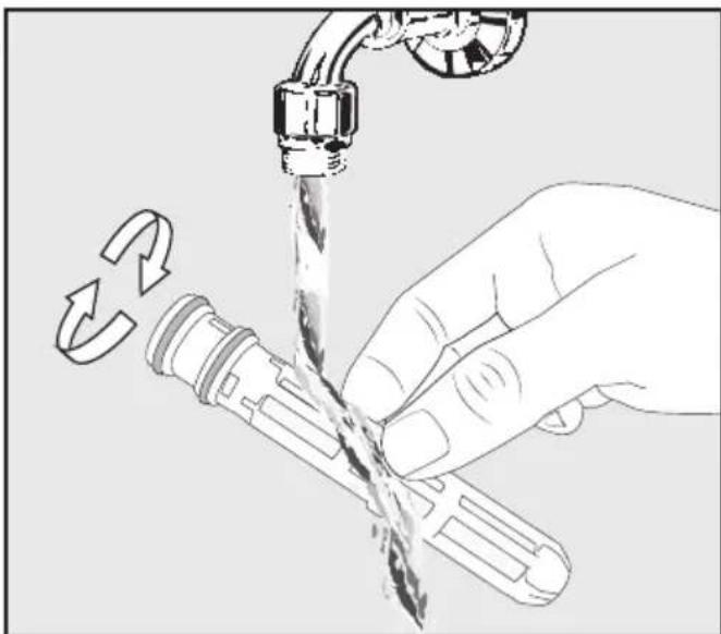 MIELE F 2413 Vi - Nettoyer le filtré à eau (filtré à tamis IntensiveClear) - 3