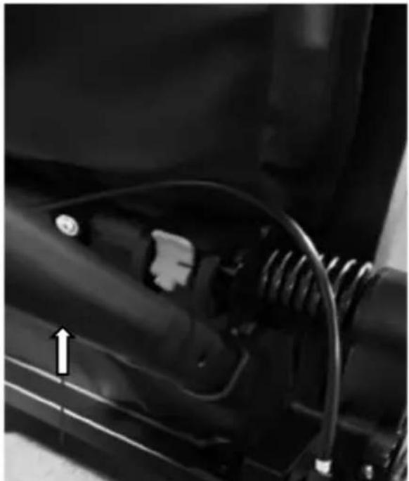 Axkid Grand Tour - Adjust the positions of wheel suspension. - 1