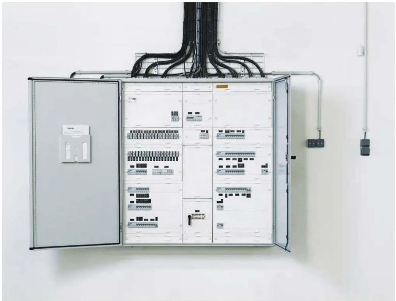 HAGER FP32QS - univers IP65 - 3